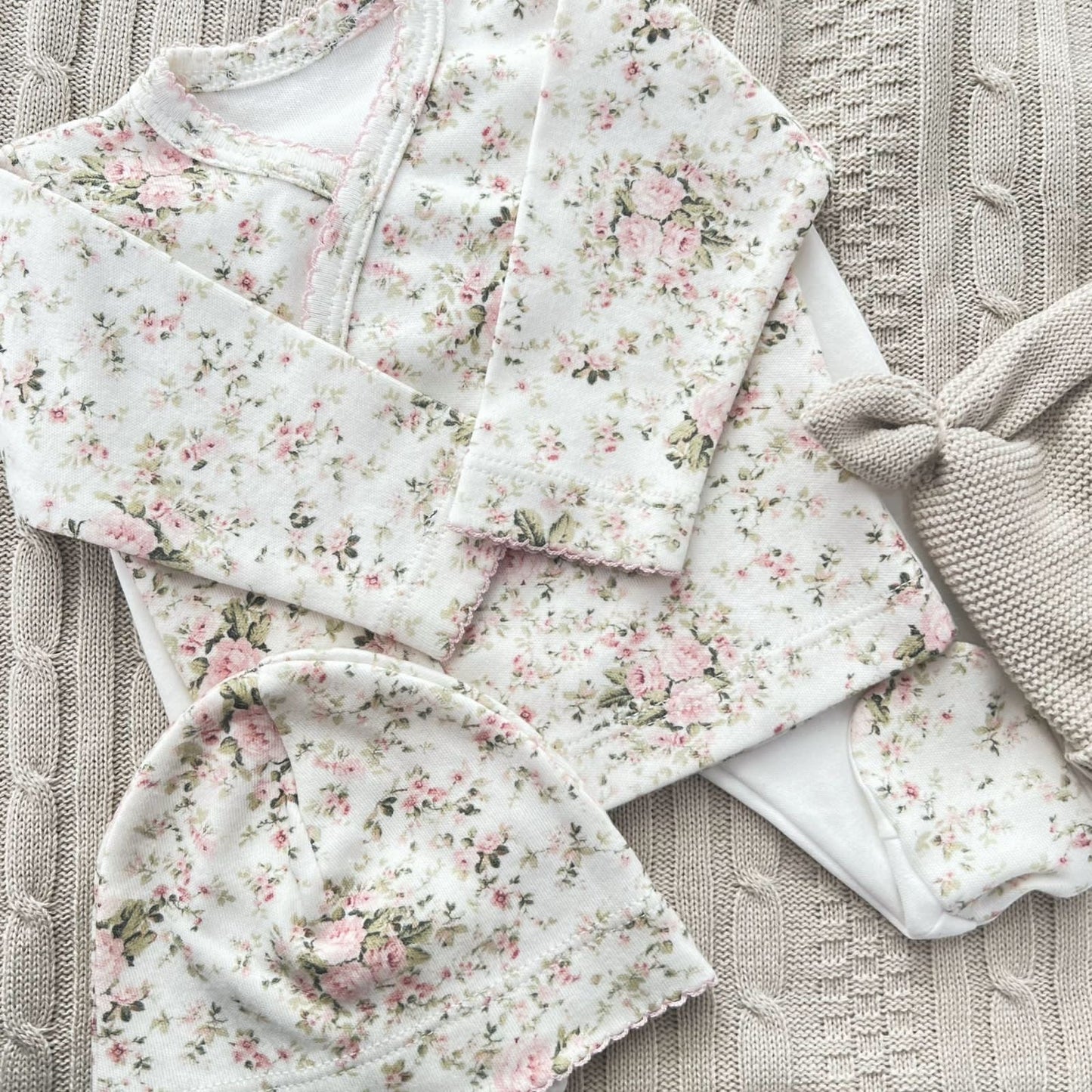 Premium - Ajuar 3 piezas Estampado Floral